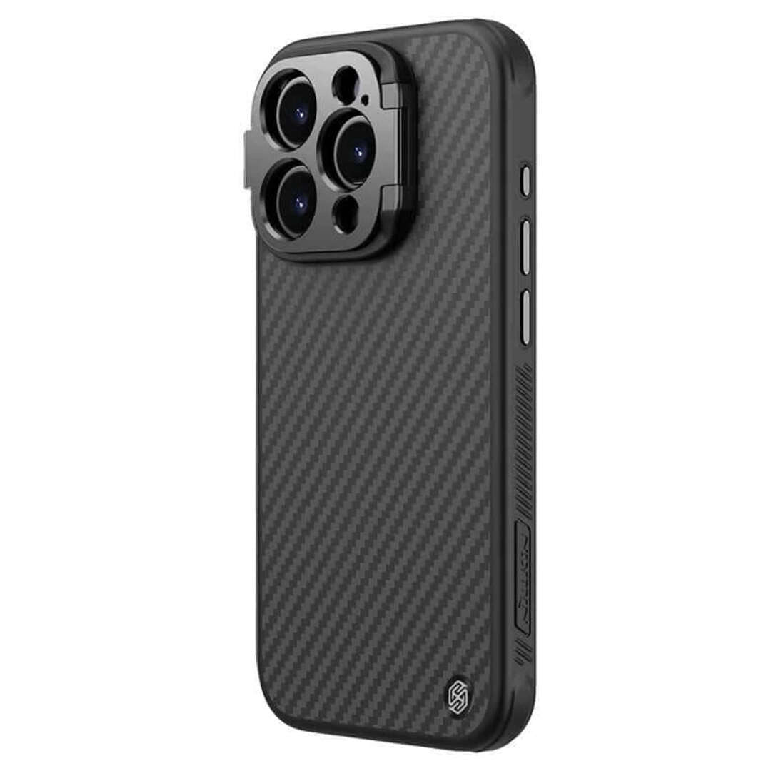 Side view of aramid fiber iPhone case with carbon fiber pattern, MagSafe compatibility, and precise button cutouts. Manufactured by NILLKIN.